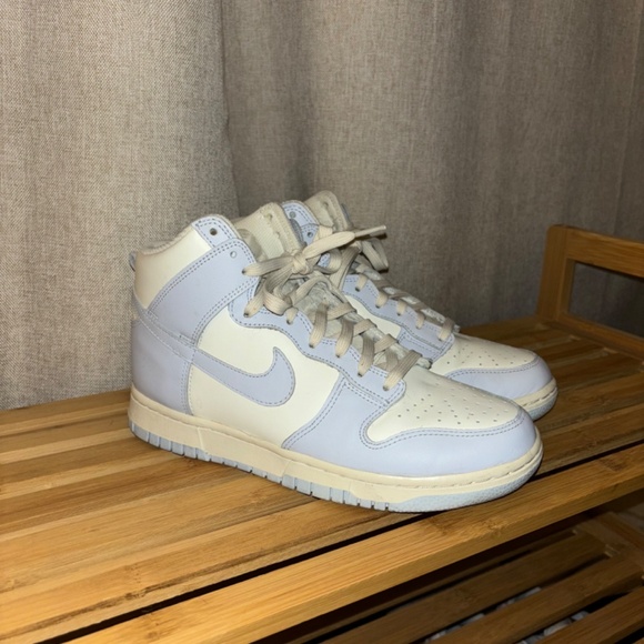 Nike Dunk High in Light Blue Grey - Picture 3 of 5